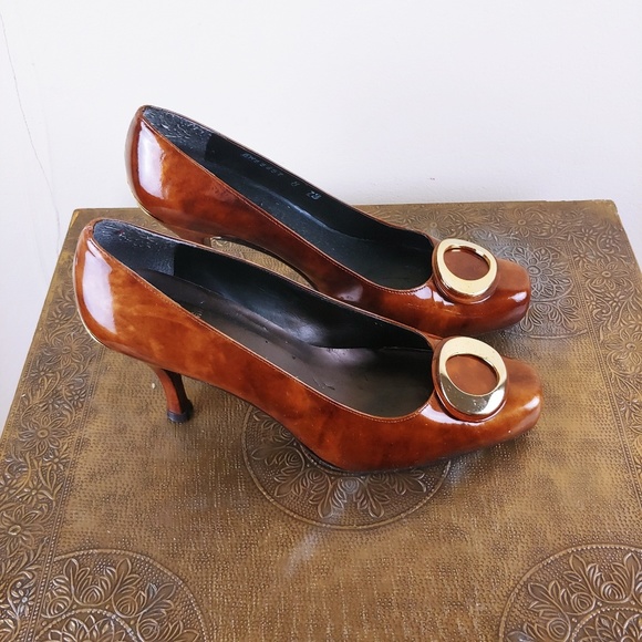 Stuart Weitzman Shoes - Stuart Weitzman Brown Patent Leather Heels